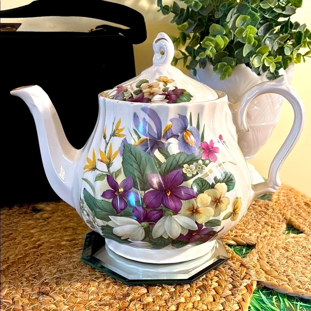 White and Purple floral Ceramic Tea pot